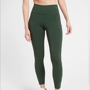 Athleta Ultimate Run 7/8 Tight